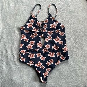 Acacia kokomo one piece medium in isle